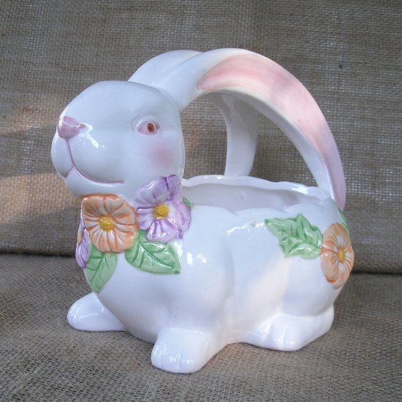 Vintage Ceramic Rabbit Basket Style Planter - Picture 4 of 16